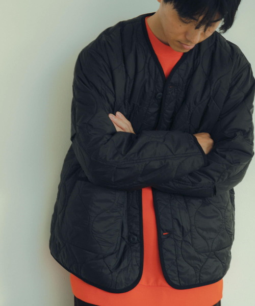ITEMS URBANRESEARCH（アイテムズ アーバンリサーチ）の「瓢箪キルト 機能中綿 ライナージャケット（ダウンジャケット/コート・メンズ・カーキ/ブラック・MEDIUM/LARGE）」の8枚目の写真