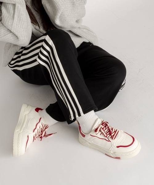 SVEC（シュベック）の「編み込みシューレース レースアップ ローカット 厚底スニーカー（スニーカー・レディース・ホワイト×レッド/ホワイト×グリーン/ホワイト×ブルー・35/36/37/38/39/40）」の9枚目の写真