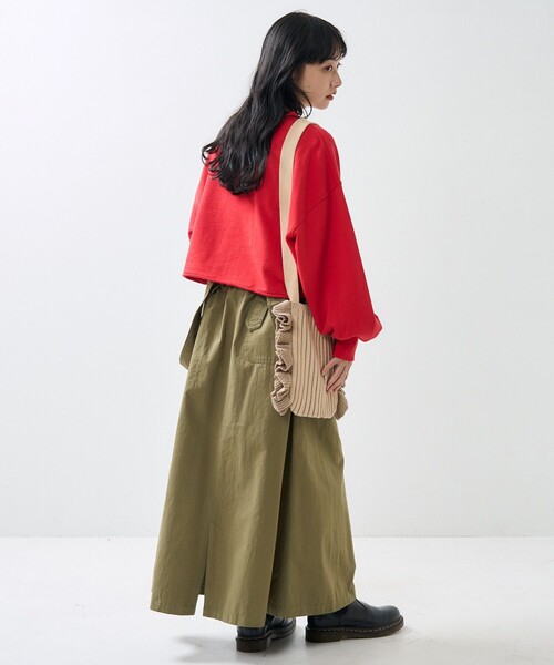 あこ　 新品未使用　ビアズリー　パフスリーブ　スウェット　花 新品未使用 ビアズリー パフスリーブ スウェット 花 - メルカリ