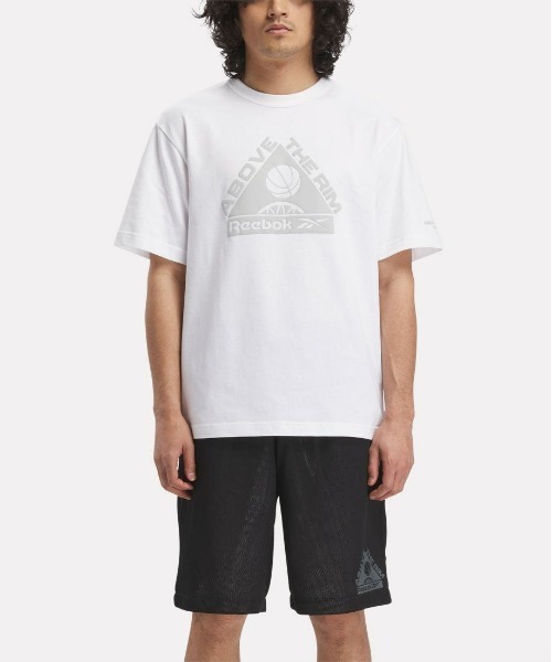 Reebok(リーボック)の「バスケットボール アート グラフィック Tシャツ / BB ATR GRAPHIC TEE(Tシャツ/カットソー・メンズ・ヘザーグレー/ブラック/ホワイト・X-SMALL/LARGE/X-LARGE/MEDIUM/SMALL/XX-LARGE)」の2枚目の写真