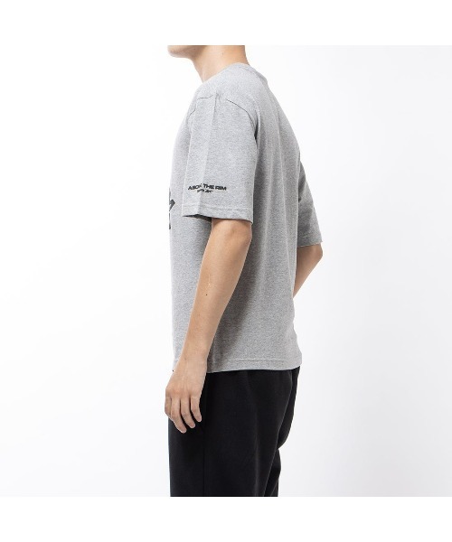 Reebok(リーボック)の「バスケットボール アート グラフィック Tシャツ / BB ATR GRAPHIC TEE(Tシャツ/カットソー・メンズ・ヘザーグレー/ブラック/ホワイト・X-SMALL/LARGE/X-LARGE/MEDIUM/SMALL/XX-LARGE)」の4枚目の写真