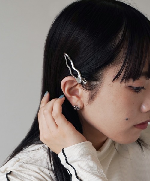 BARELY BLUE（ベアリーブルー）の「【 BARELY BLUE / ベアリーブルー 】 メタル ウェーブ ヘアピン（ヘアピン・レディース・B/A・FREE）」の5枚目の写真