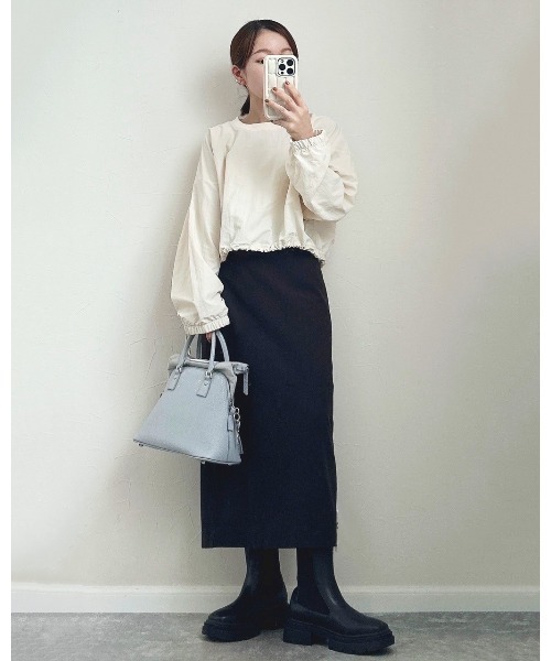 DAIS-Y(デイジー)の「クロップド丈ドロストナイロンプルオーバー(Tシャツ/カットソー・レディース・アイボリー/チャコール・FREE)」の22枚目の写真