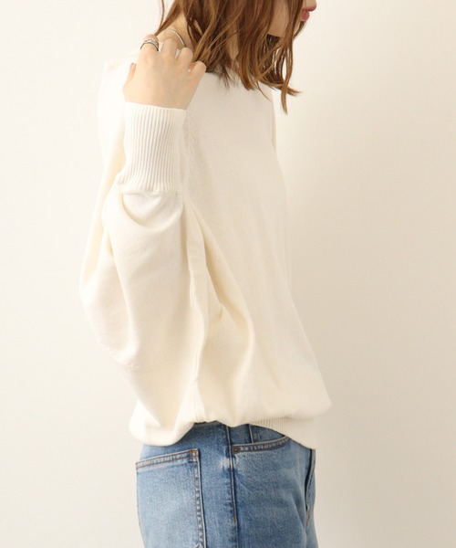 atONE（アットワン）の「atONE Vネックドルマン綿ニット プルオーバー セーター（ニット/セーター・レディース・ダークグリーン/グレイッシュベージュ/ブルー/杢グレー/ブラック/ネイビー/バーガンディー/ホワイト/マスタード・LL～3L/4L～5L/M～Ｌ）」の11枚目の写真