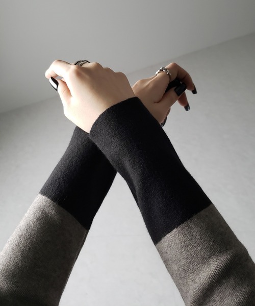 me+em select(ミームセレクト)の「【 2color 】袖配色バイカラープチハイネックリブニットトップス(ニット/セーター・レディース・ブラック/グレー・FREE)」の4枚目の写真