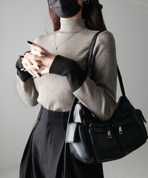 me+em select(ミームセレクト)の「【 2color 】袖配色バイカラープチハイネックリブニットトップス(ニット/セーター・レディース・ブラック/グレー・FREE)」の5枚目の写真