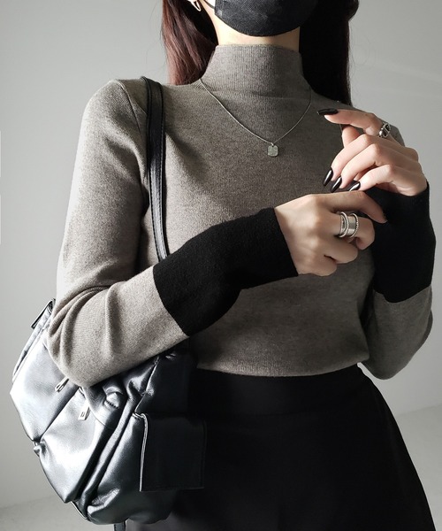 me+em select(ミームセレクト)の「【 2color 】袖配色バイカラープチハイネックリブニットトップス(ニット/セーター・レディース・ブラック/グレー・FREE)」の9枚目の写真