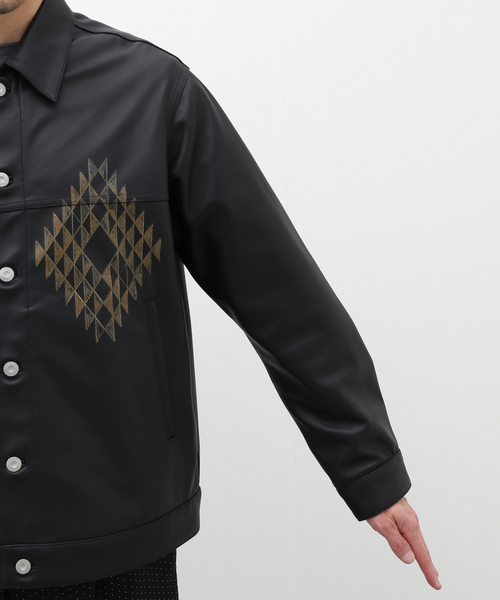 EDIFICE（エディフィス）の「【TEXTILE PAINT】シープレザーブルゾン（ブルゾン・メンズ・ブラック・MEDIUM/LARGE）」の8枚目の写真