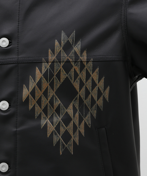 EDIFICE（エディフィス）の「【TEXTILE PAINT】シープレザーブルゾン（ブルゾン・メンズ・ブラック・MEDIUM/LARGE）」の10枚目の写真