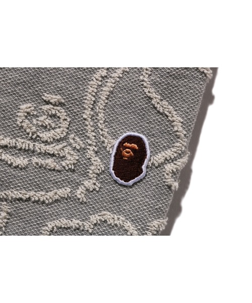 A BATHING APE（アベイシングエイプ）の「NEON CAMO JACQUARD