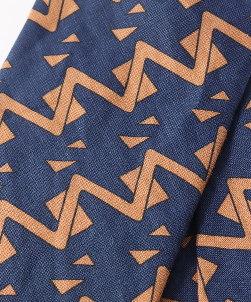 EDIFICE（エディフィス）の「AX IMP プリントタイ（ネクタイ・メンズ・コバルトブルー/ダークブルー/クリアブルー・FREE）」の10枚目の写真