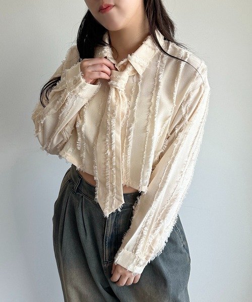apres jour mignon(アプレジュールミニョン)の「ジャガードネクタイセットクロップドシャツ【ZOZOTOWN限定アイテム】(シャツ/ブラウス・レディース・アイボリー/ライトパープル/ブラック・フリー/X-LARGE)」の6枚目の写真