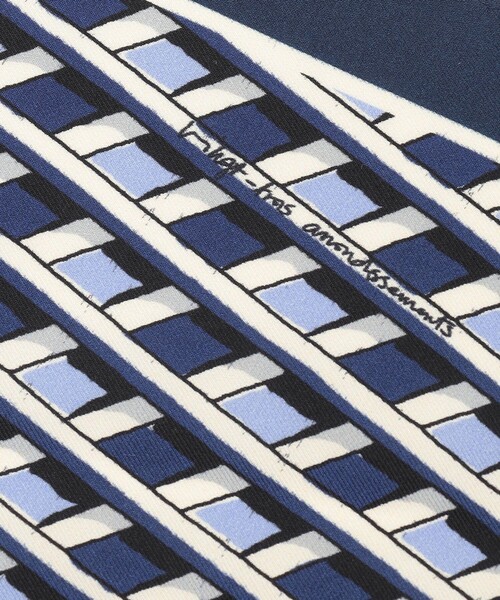 23区(ニジュウサンク)の「Ratti コラージュプリント スカーフ(バンダナ/スカーフ・レディース・ダークブラウン系5/ブルー系5・F)」の13枚目の写真