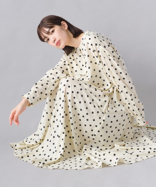 セール】レーヨンバンドカラー裾フレアワンピース（ワンピース