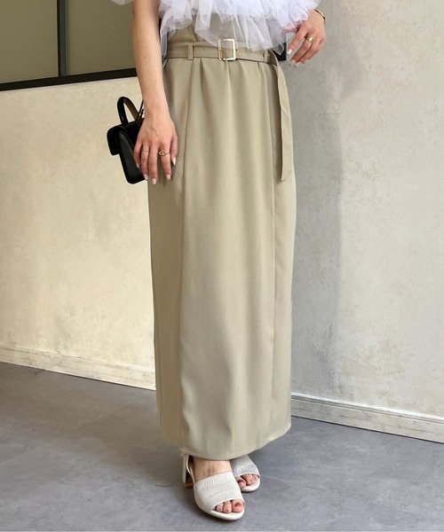 Thevon(ゼボン)の「ベルト付きハイウエストナロースカート(スカート・レディース・イエロー/ブラック/グレイッシュベージュ/グレー・FREE)」の6枚目の写真