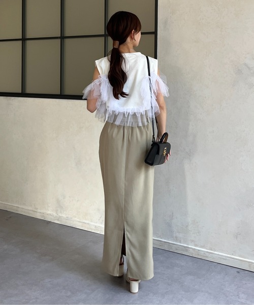 Thevon(ゼボン)の「ベルト付きハイウエストナロースカート(スカート・レディース・イエロー/ブラック/グレイッシュベージュ/グレー・FREE)」の11枚目の写真