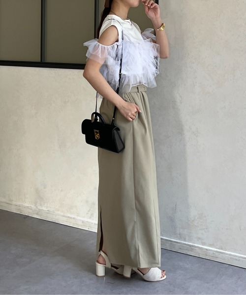 Thevon(ゼボン)の「ベルト付きハイウエストナロースカート(スカート・レディース・イエロー/ブラック/グレイッシュベージュ/グレー・FREE)」の12枚目の写真