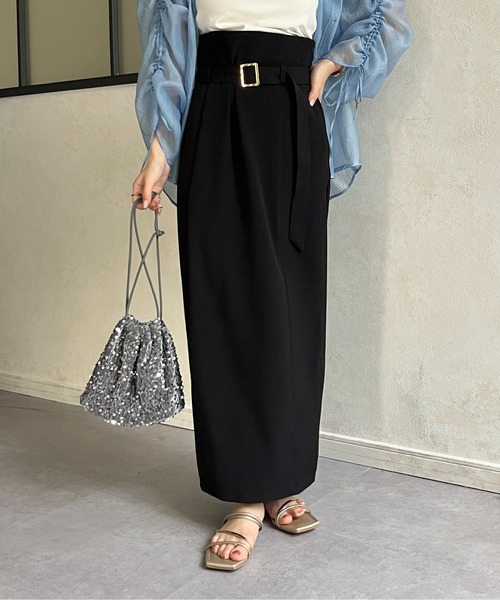 Thevon(ゼボン)の「ベルト付きハイウエストナロースカート(スカート・レディース・イエロー/ブラック/グレイッシュベージュ/グレー・FREE)」の14枚目の写真