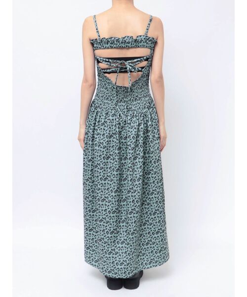 jouetie（ジュエティ）の「バックリボンベアワンピース【キャミワンピース】（ワンピース・レディース・ブラウン/ブルー/ブラック・MEDIUM）」の4枚目の写真