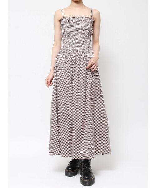 jouetie（ジュエティ）の「バックリボンベアワンピース【キャミワンピース】（ワンピース・レディース・ブラウン/ブルー/ブラック・MEDIUM）」の15枚目の写真