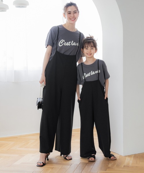 coca(coca)(コカ)の「キッズ 親子お揃いカットジョーゼットサロペットパンツ(サロペット/オーバーオール・キッズ・カーキ/ブラック・140/130/120)」の3枚目の写真