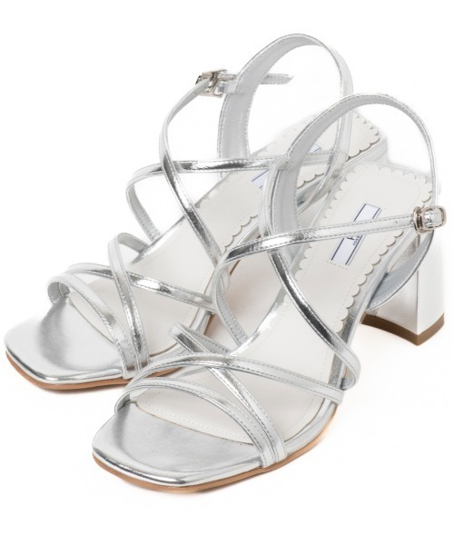 R&E（アールアンドイー）の「【R&E】ナローコードクロスストラップヒールサンダル（サンダル・レディース・ゴールド/シルバー/ホワイト/ブラック・S/LL/L/M）」の21枚目の写真