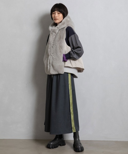 MARECHAL TERRE(マルシャルテル)の「ラインスカート(スカート・レディース・チャコールグレー/ネイビー系/ブラック/グレー系その他・MEDIUM)」の9枚目の写真