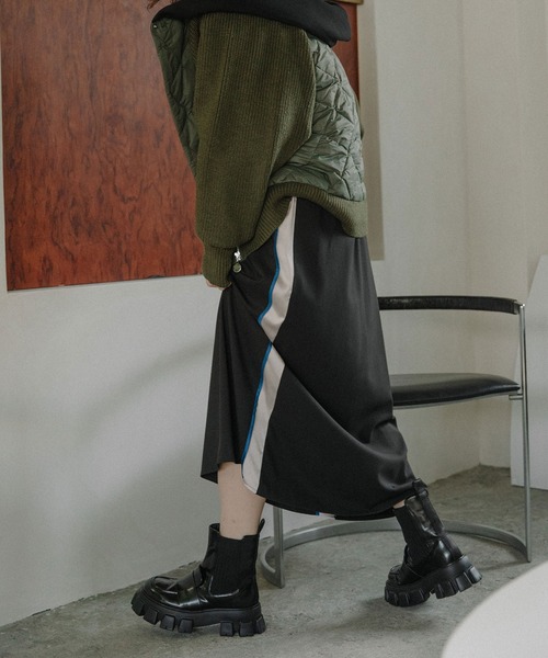 MARECHAL TERRE(マルシャルテル)の「ラインスカート(スカート・レディース・チャコールグレー/ネイビー系/ブラック/グレー系その他・MEDIUM)」の8枚目の写真