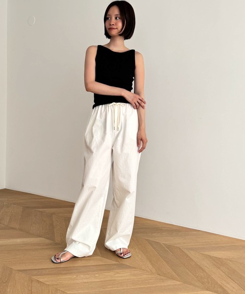 CANAL JEAN(キャナルジーン)の「El mar コットンストレートイージーパンツ(その他パンツ・レディース・チャコールグレー/ホワイト/ネイビー・ONE SIZE)」の6枚目の写真