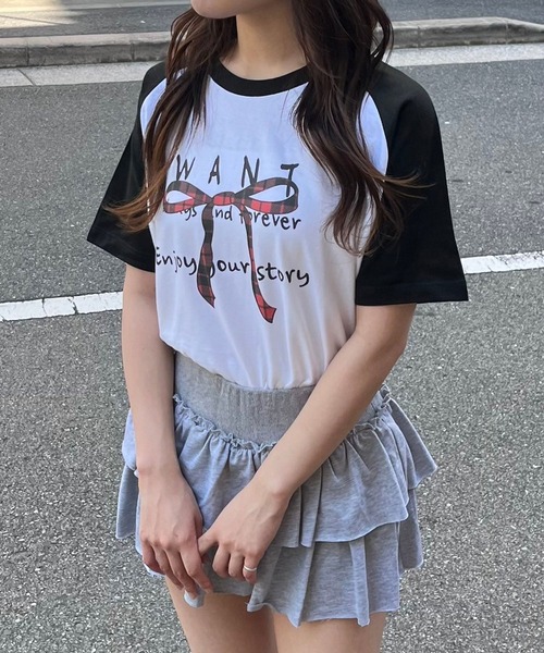 fiere(フィエール)の「デザインプリント ラグラン半袖Tシャツ(Tシャツ/カットソー・レディース・A/B/C/D・M/S/L/MEDIUM)」の2枚目の写真