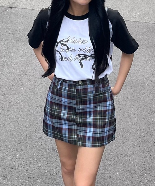 fiere(フィエール)の「デザインプリント ラグラン半袖Tシャツ(Tシャツ/カットソー・レディース・A/B/C/D・M/S/L/MEDIUM)」の3枚目の写真