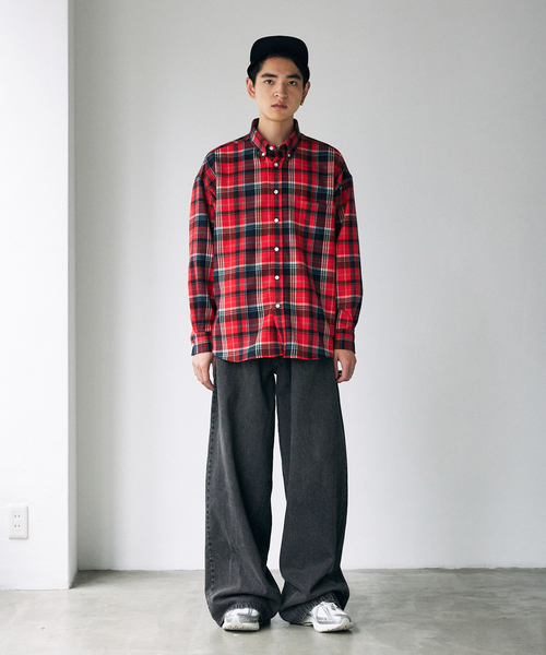 JOURNAL STANDARD（ジャーナルスタンダード）の「WEB限定 ルーズバギー トッピングデニム（デニムパンツ・メンズ・コバルトブルー/ブラック/ブルー系その他・SMALL/MEDIUM/LARGE）」の4枚目の写真