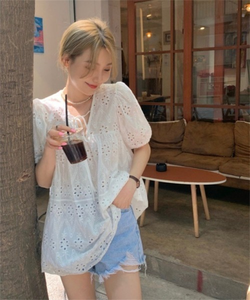 Ritzy(リッツィー)の「パフスリーブ レース 半袖チュニックワンピース(チュニック・レディース・ホワイト・M/L/XL)」の15枚目の写真
