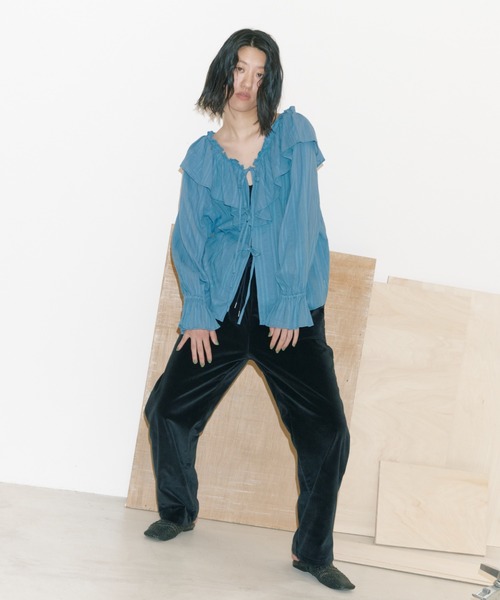 sara mallika（サラ マリカ）の「STRIPE JQD FRILL TOP（シャツ