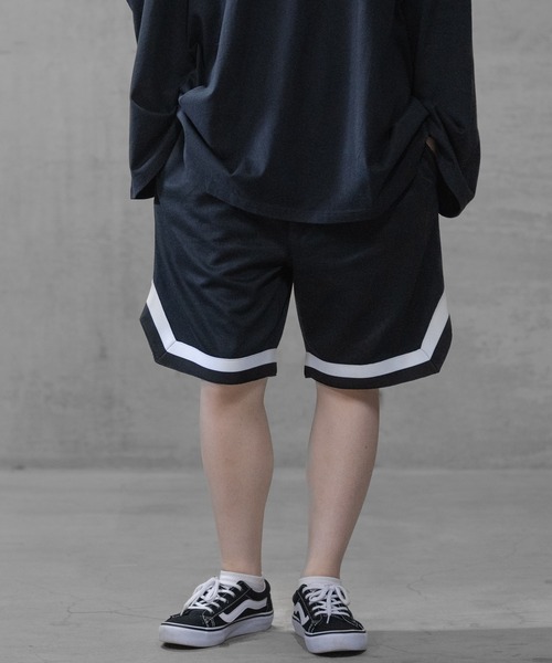 JOHN'S CLOSET（ジョンズクローゼット）の「【40I】ライン切替 スウェット イージー ハーフパンツ ショートパンツ（スウェットパンツ・メンズ・グレー/ベージュ/ブラック・MEDIUM/LARGE/X-LARGE）」の4枚目の写真