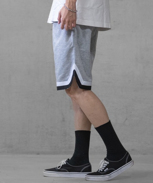 JOHN'S CLOSET（ジョンズクローゼット）の「【40I】ライン切替 スウェット イージー ハーフパンツ ショートパンツ（スウェットパンツ・メンズ・グレー/ベージュ/ブラック・MEDIUM/LARGE/X-LARGE）」の10枚目の写真