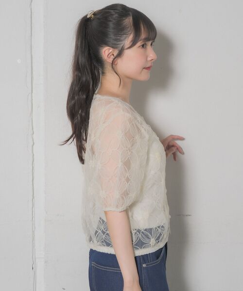 RETRO GIRL(レトロガール)の「花刺繍レースBL(シャツ/ブラウス・レディース・ナチュラル/ブラック・FREE)」の19枚目の写真