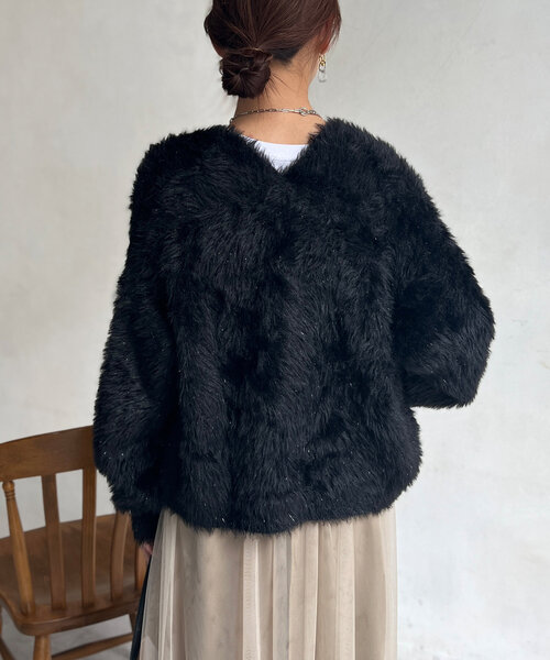 Chez toi(シェトワ)の「ラメ糸フェザーカーディガン(カーディガン/ボレロ・レディース・ブラック/オレンジ/グリーン系その他/ライトグレー・FREE)」の13枚目の写真