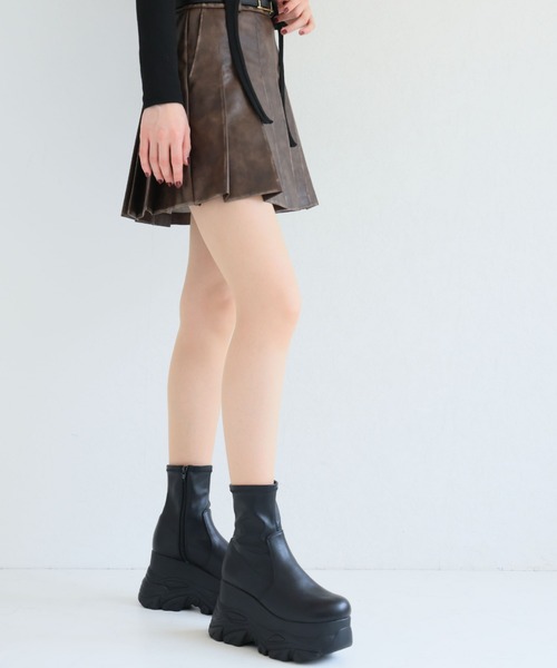 極盛り厚底ボリュームソールストレッチスニーカーショートブーツ