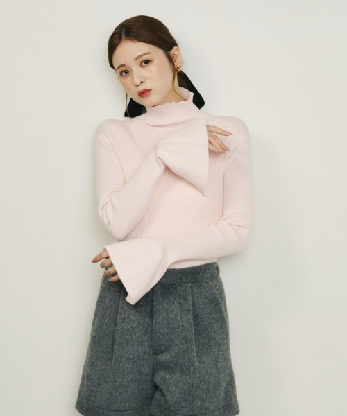 Olu.(オルドット)の「リブハイネックフレアニット(ニット/セーター・レディース・ブラック/その他/アイボリー/グレー/ベビーピンク/ブルー系その他・FREE)」の22枚目の写真