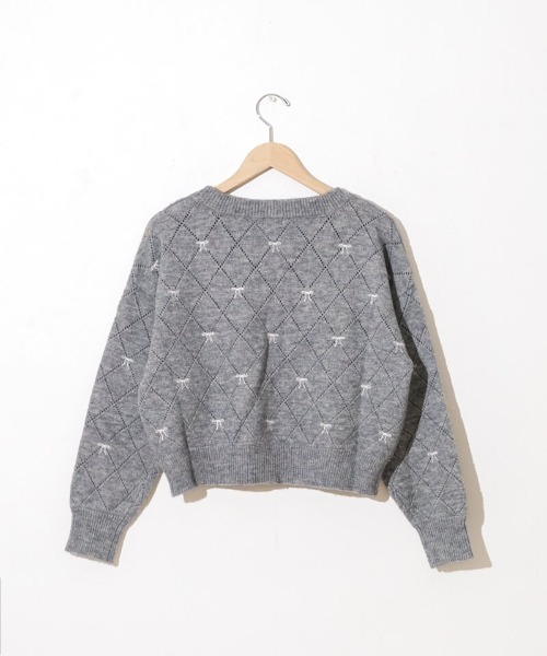 flower(フラワー)の「フォーリングリボンニット(ニット/セーター・レディース・ホワイト/グレー/レッド・FREE)」の5枚目の写真