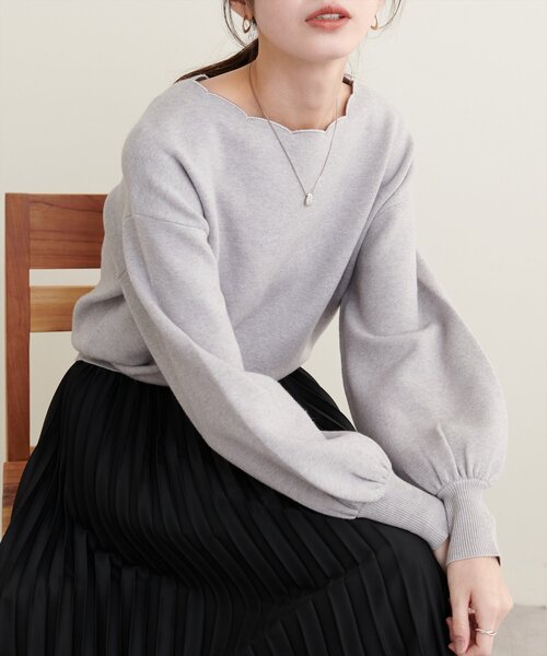 natural couture(ナチュラルクチュール)の「衿ぐり刺繍スカラップニット(ニット/セーター・レディース・ミント/モカ/グレイッシュベージュ/ブラック/オフホワイト/グレー・FREE)」の4枚目の写真