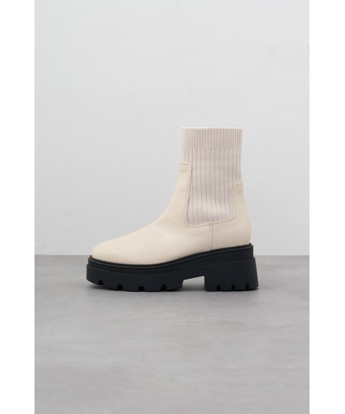 AZUL by moussy(アズールバイマウジー)の「トラックソールソックスブーツ(ブーツ・レディース・ブラック/アイボリー・LARGE/SMALL/MEDIUM/LL)」の5枚目の写真