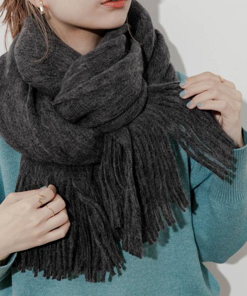 SMELLY(スメリー)の「ソフトボリュームマフラー(マフラー・レディース・ホワイト/グリーン系その他/ベージュ/グレー/チャコールグレー・-)」の18枚目の写真