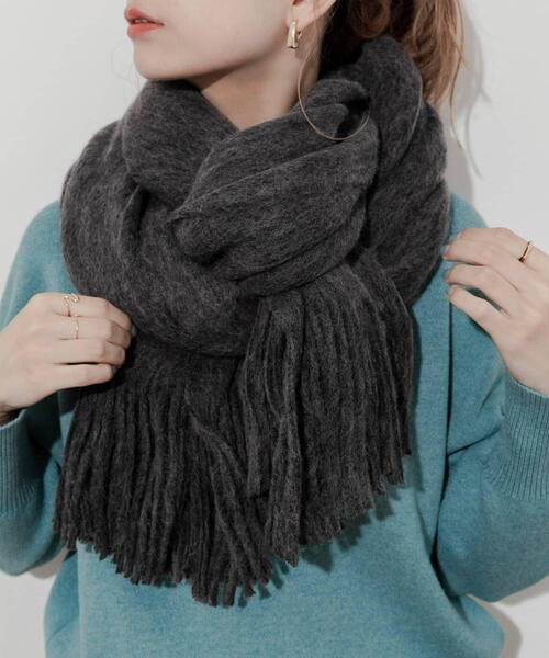 SMELLY(スメリー)の「ソフトボリュームマフラー(マフラー・レディース・ホワイト/グリーン系その他/ベージュ/グレー/チャコールグレー・-)」の22枚目の写真