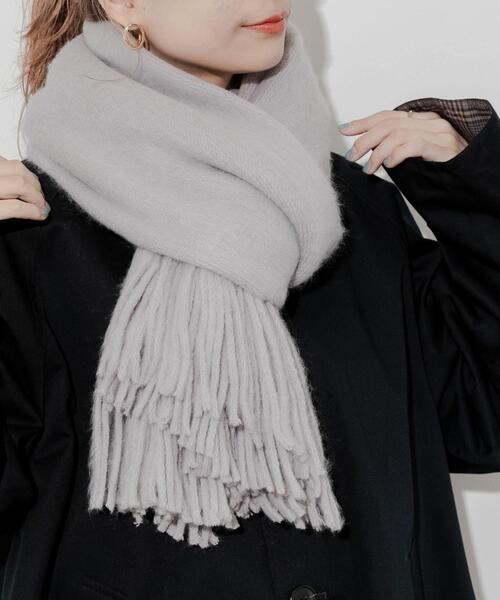 SMELLY(スメリー)の「ソフトボリュームマフラー(マフラー・レディース・ホワイト/グリーン系その他/ベージュ/グレー/チャコールグレー・-)」の14枚目の写真