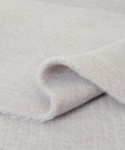 SMELLY(スメリー)の「ソフトボリュームマフラー(マフラー・レディース・ホワイト/グリーン系その他/ベージュ/グレー/チャコールグレー・-)」の11枚目の写真