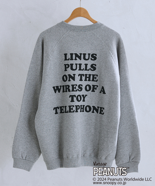 Vintage PEANUTS(ビンテージピーナッツ)の「PEANUTS×SPORTS WEAR by relume 別注 プリント スウェット WINTER(スウェット・メンズ・チャコールグレー/ボルドー/アイボリー/ネイビー・MEDIUM/LARGE/X-LARGE)」の6枚目の写真