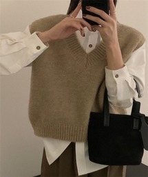 Vネックニットベスト