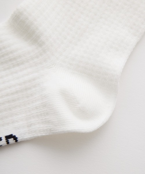 MILKFED.（ミルクフェド）の「BUMPY KNIT SOCKS（ソックス/靴下・レディース・オフホワイト/ブラック・ONE SIZE）」の9枚目の写真